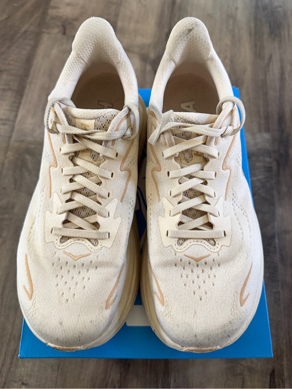 Hoka Women's Beige/Cream Vanilla Clifton 10 WIDE - Picture 3 of 6